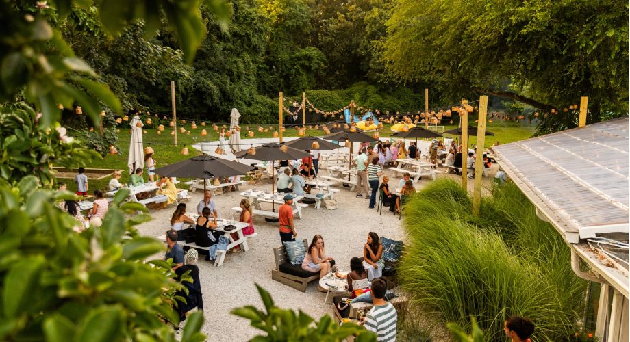 The Best of East Hampton, NY – Beaches, Bites & Boutique Finds Featured Image